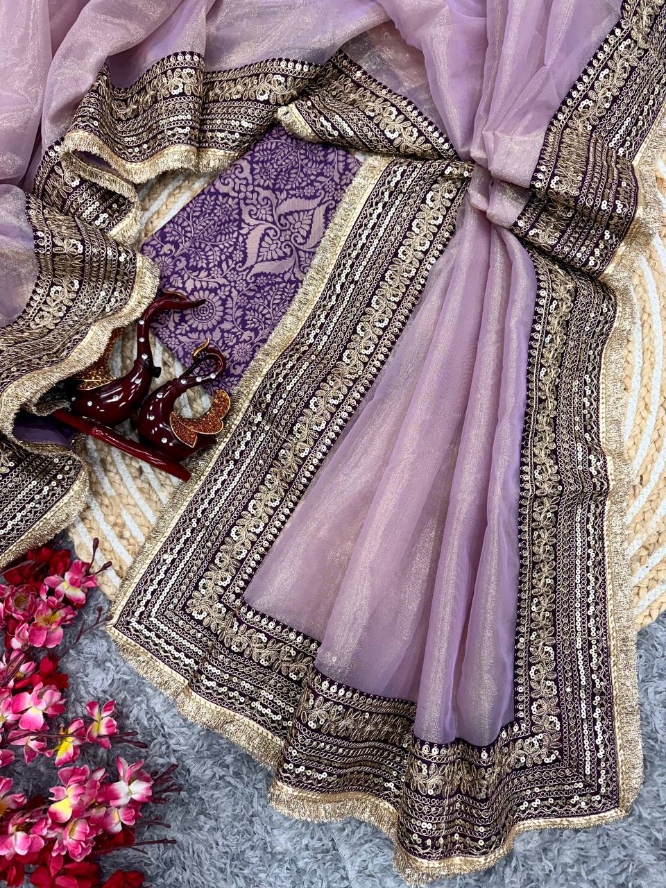 Women's Luxurious Mauve & Purple Art Silk Saree with Intricate Golden Zari & Broad Embroidered Border – Complete with Brocade Blouse for Festive & Wedding Wear - Image 4